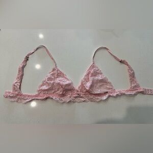 La Vie En Rose Soft Pink Lace Bralette